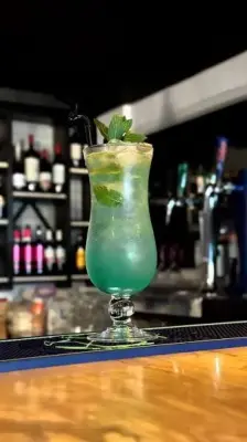 BAR MAN SPECIAL