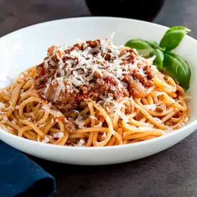 SPAGHETTI BOLOGNAISE